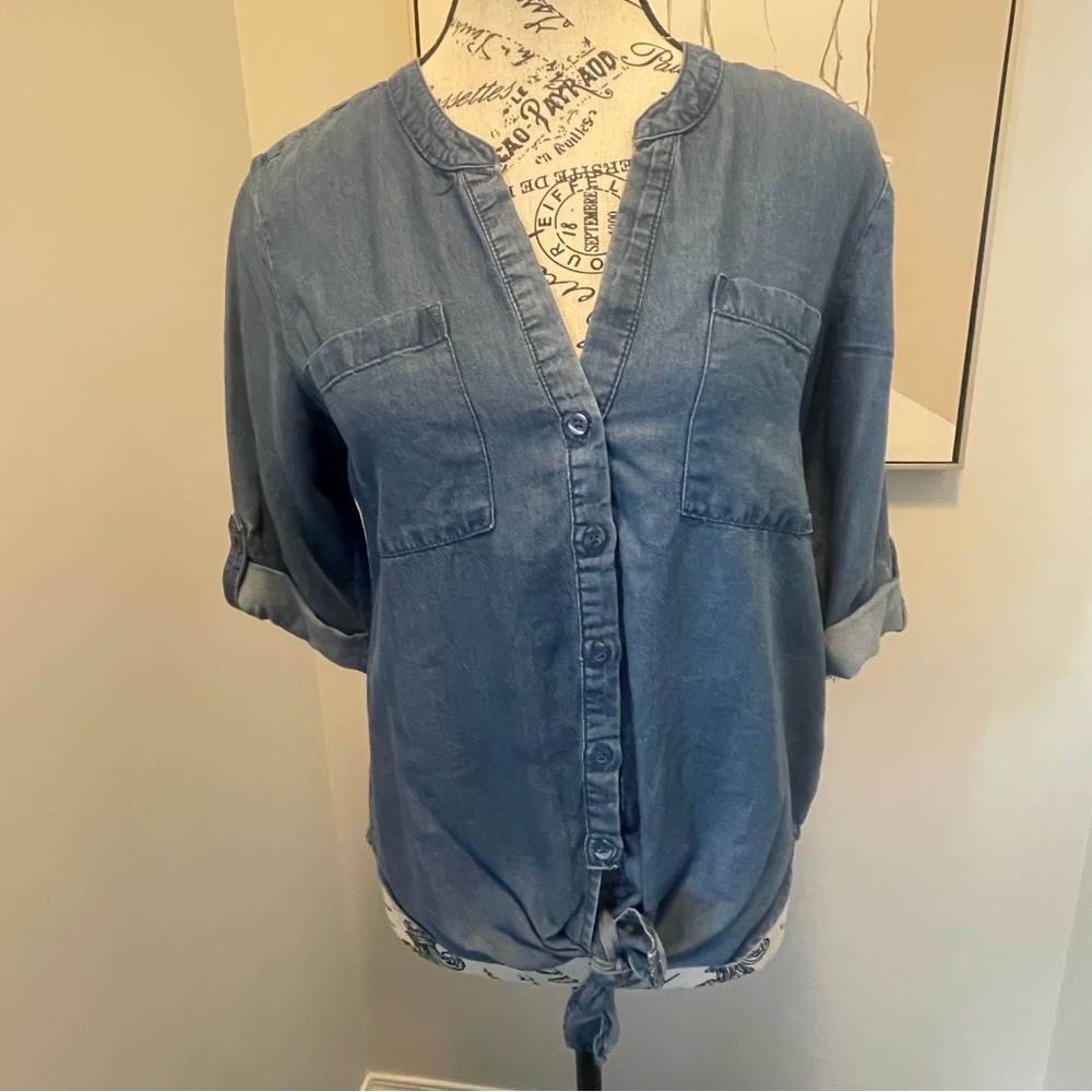 Blue Button-Up Top - Size Small - Picture 4 of 15
